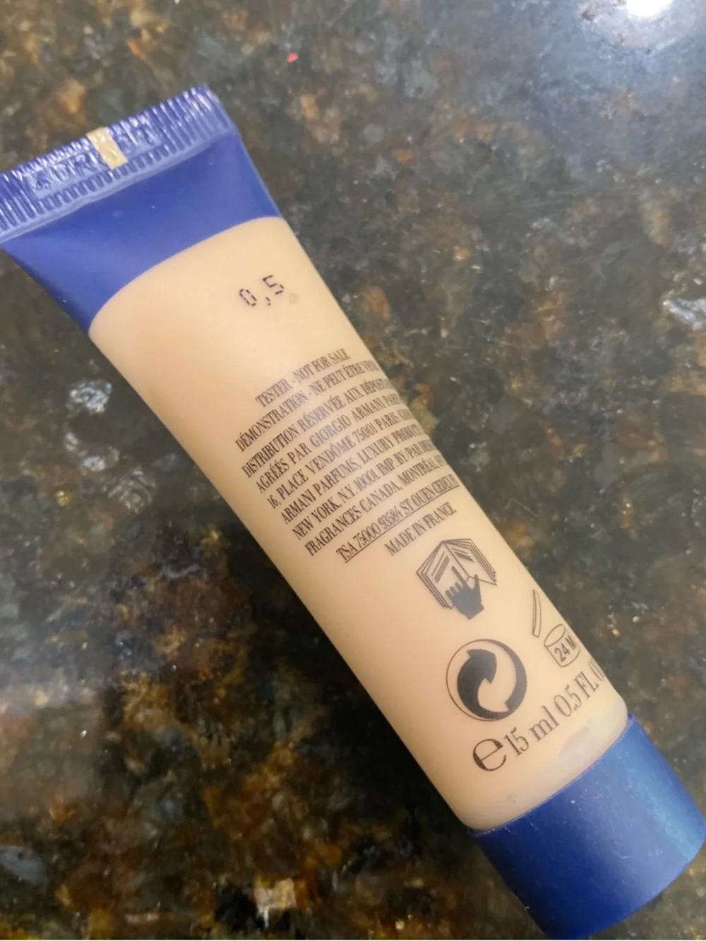 Giorgio Armani Face Fabric Second Skin Makeup - Beige with Blue Cap